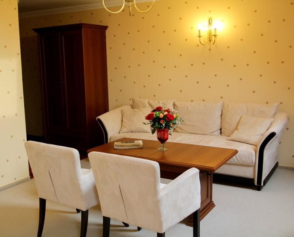 Zamek Gostynin Aparthotel Εξωτερικό φωτογραφία